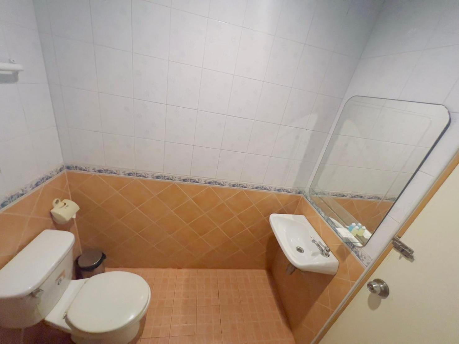 Patong Blue Planet Hotel מראה חיצוני תמונה
